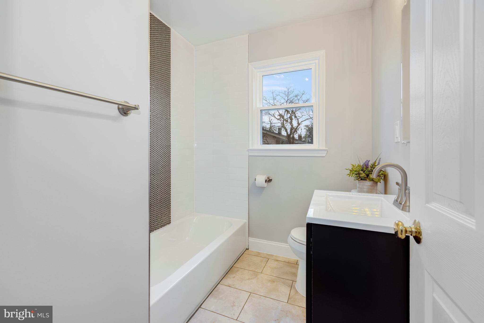 23737 Woodfield Road Gaithersburg, MD 20882 - Photo 14 of 30