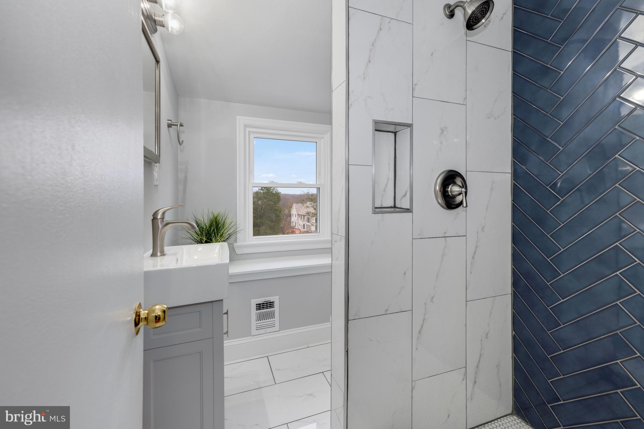 23737 Woodfield Road Gaithersburg, MD 20882 - Photo 19 of 30