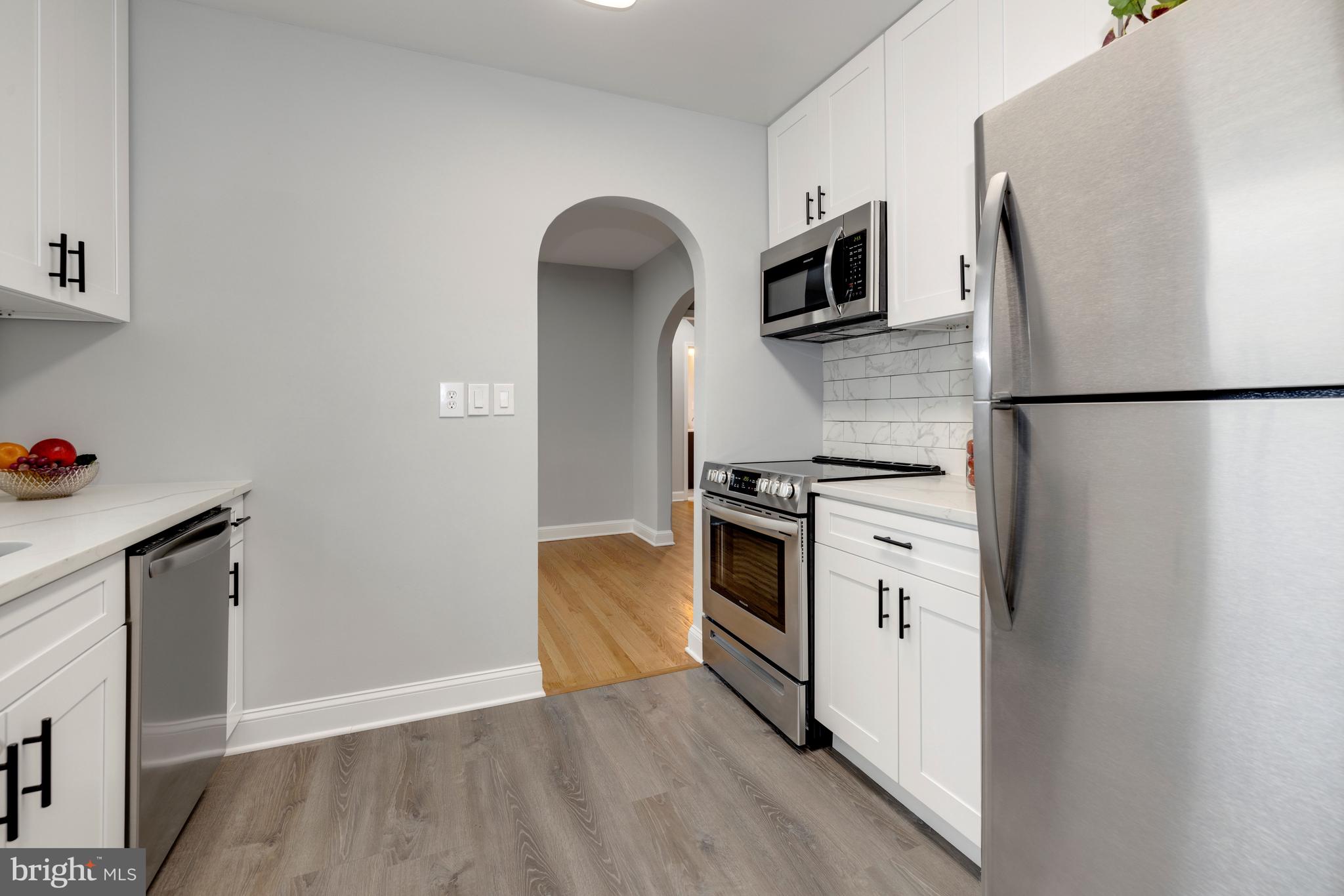 23737 Woodfield Road Gaithersburg, MD 20882 - Photo 7 of 30