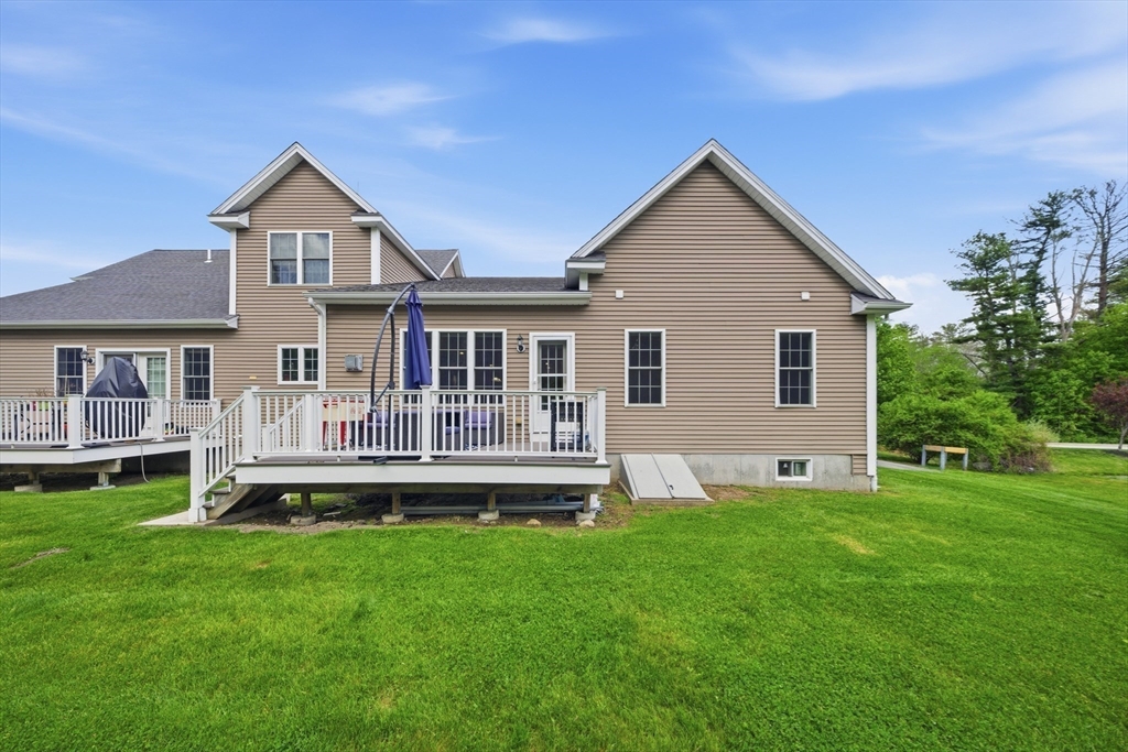 2 Williamsburg Way, Unit 2 Medway, MA 02053 - Photo 25 of 30