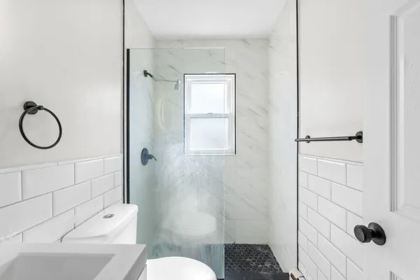 $2,300 | 188 Delaware Avenue, Unit 3, Jersey City, NJ 07306