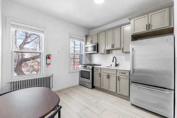 $2,300 | 188 Delaware Avenue, Unit 3, Jersey City, NJ 07306