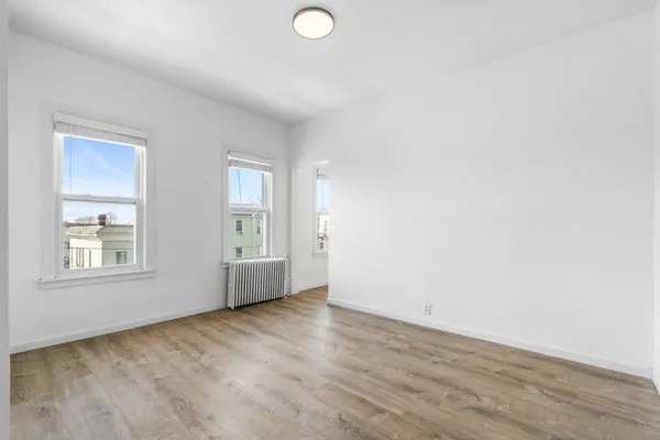 $2,300 | 188 Delaware Avenue, Unit 3, Jersey City, NJ 07306