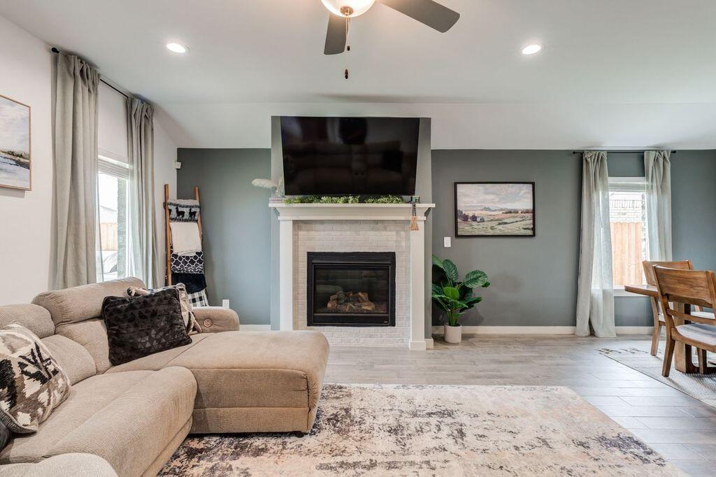 2901 134th Street Lubbock, TX 79423 - Photo 14 of 29 living3