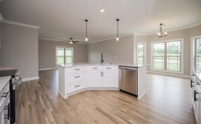 $714,999 | 139 Bruce Mdws Drive, Beechgrove, TN 37018