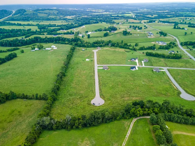 $714,999 | 139 Bruce Mdws Drive, Beechgrove, TN 37018