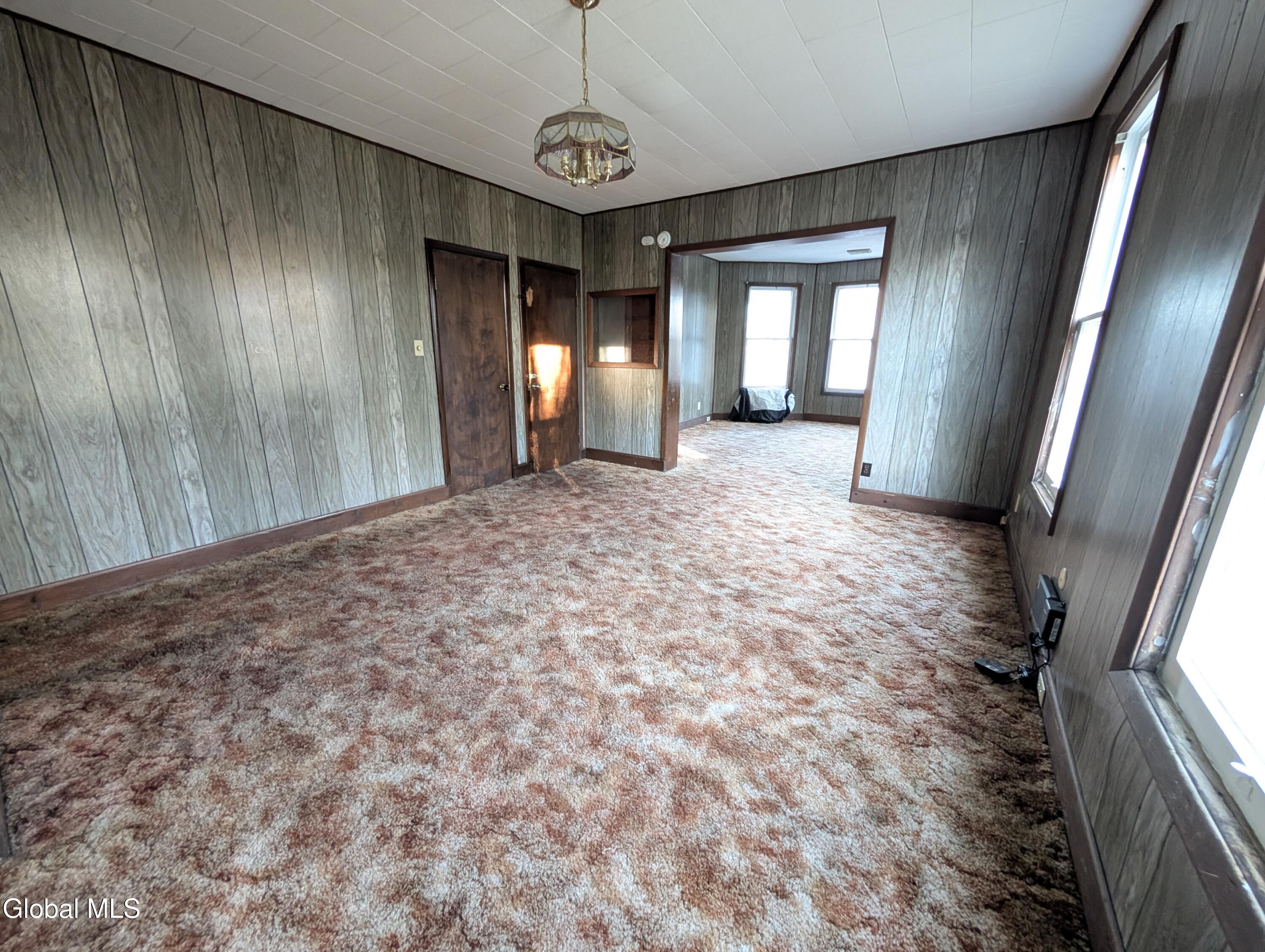 16 Paulding Street Schenectady, NY 12308 - Photo 20 of 40 PXL_20251108_202820928