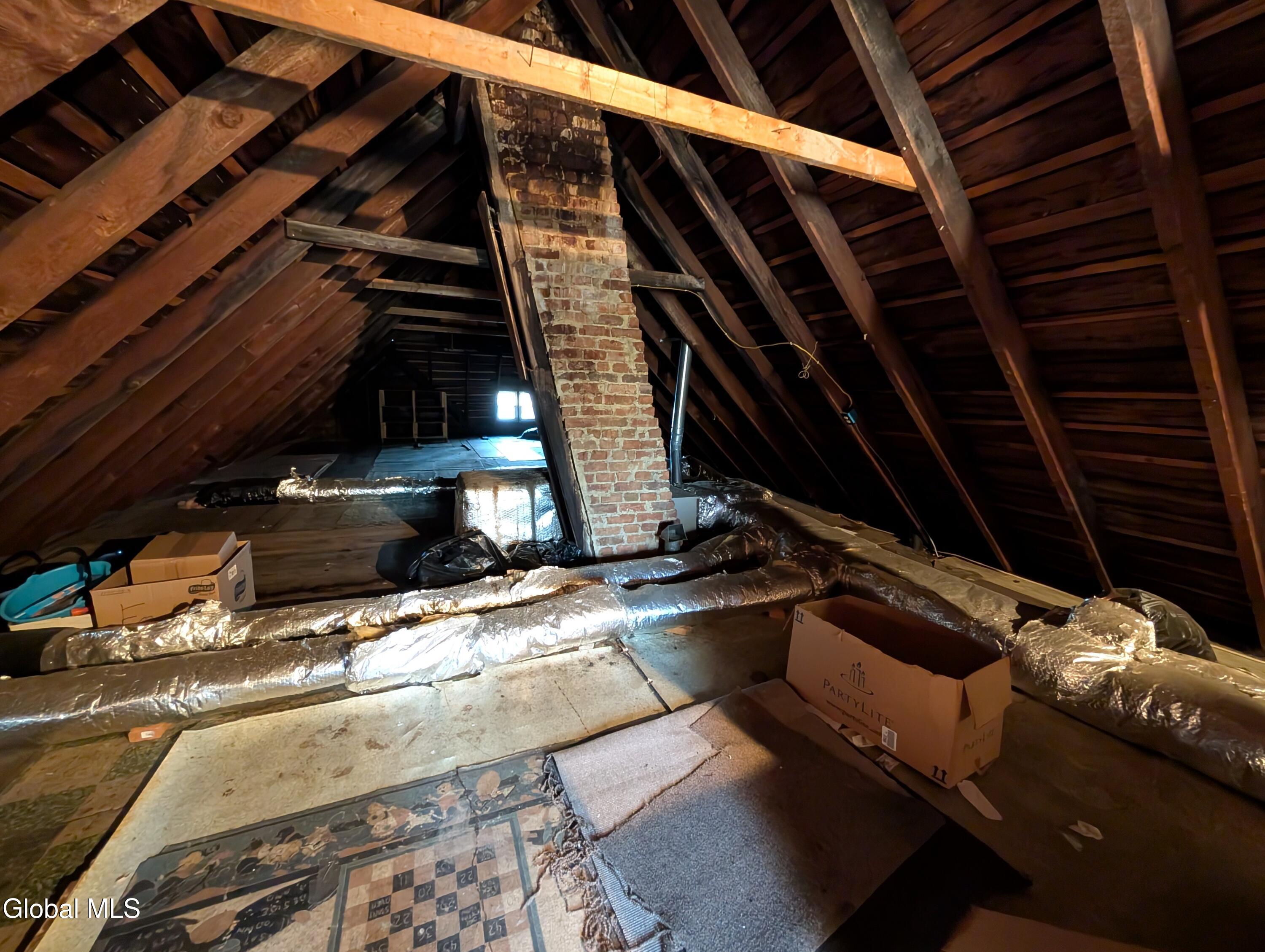 16 Paulding Street Schenectady, NY 12308 - Photo 33 of 40 -PXL_20251108_203156647