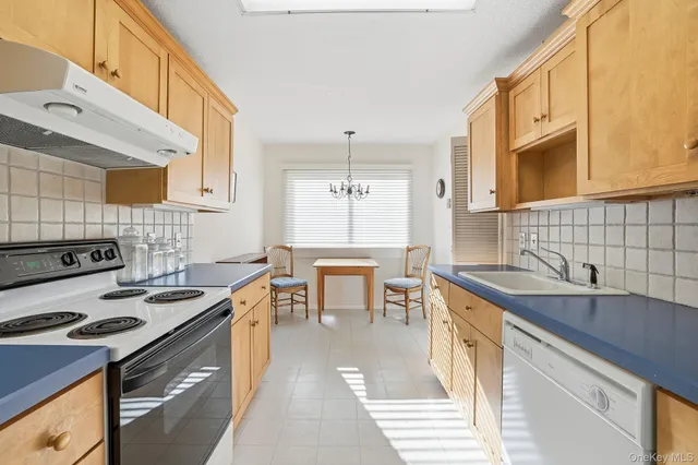 $645,000 | 140 Heritage Hills, Unit A, Somers, NY 10589