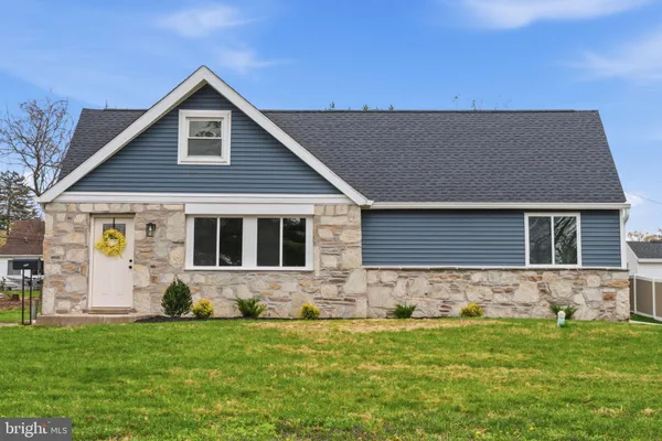 $499,900 | 369 Deb Lane, Warminster, PA 18974