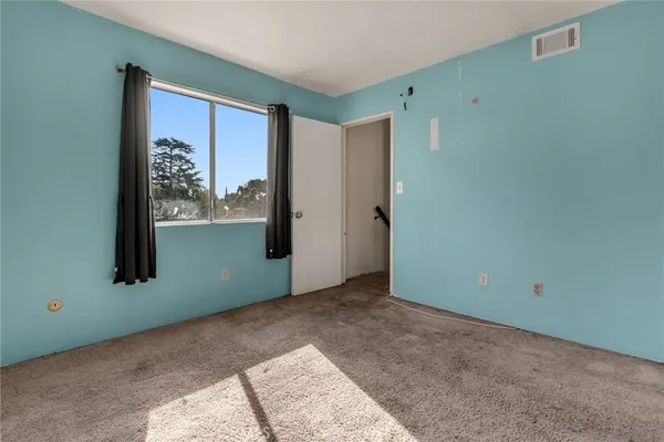 $375,000 | 6438 Hazeltine Avenue, Unit 6, Van Nuys, CA 91401