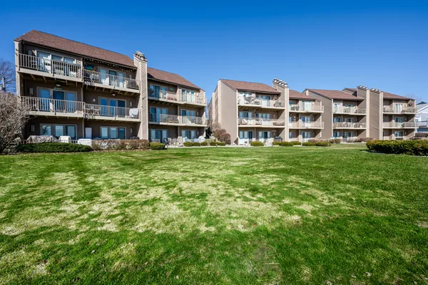 $575,000 | 5251 Paw Paw Lake Road, Unit 16, Coloma, MI 49038