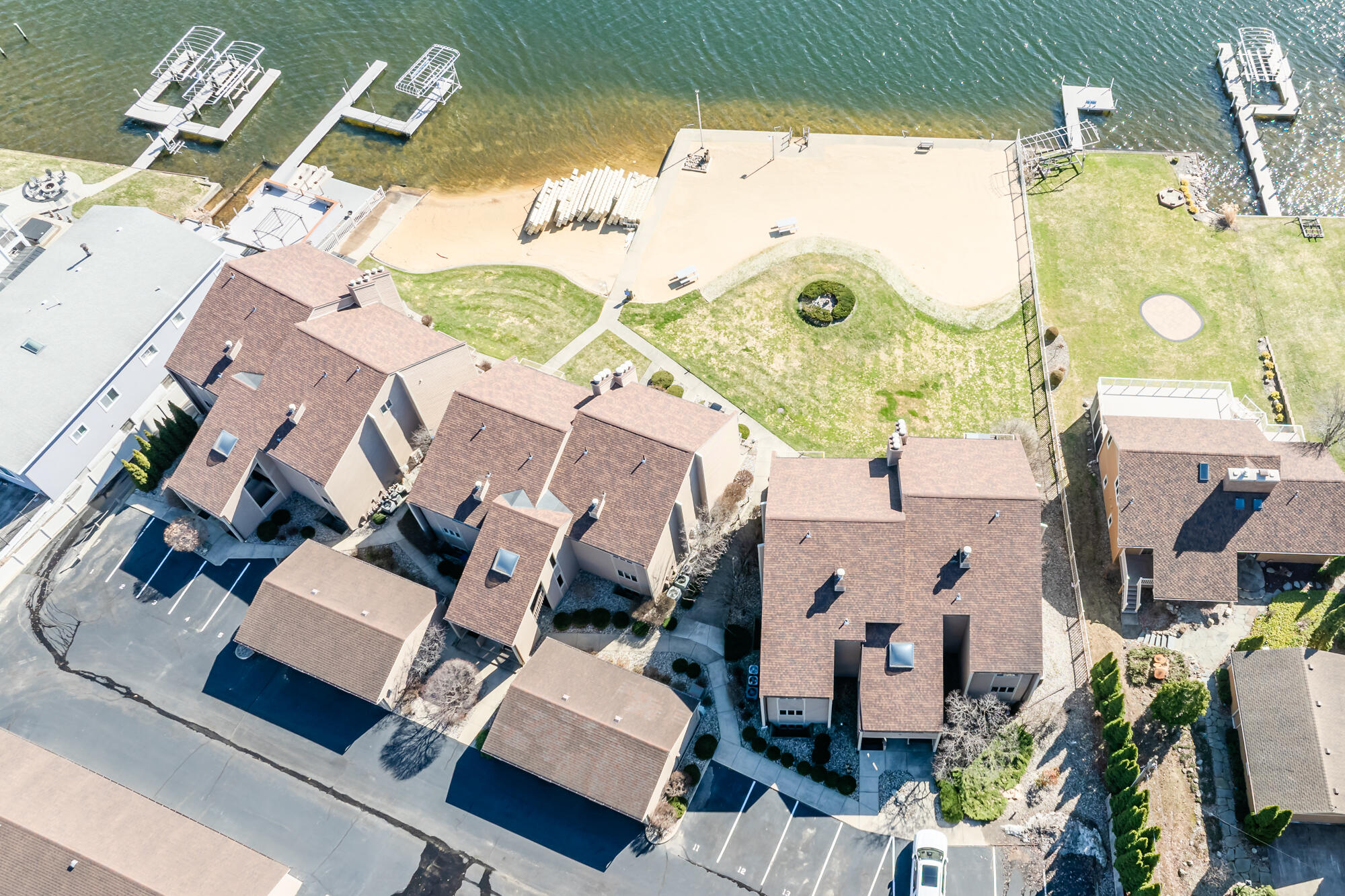 5251 Paw Paw Lake Road, Unit 16 Coloma, MI 49038 - Photo 33 of 39 Paw Paw Lake 16-138