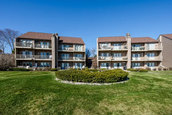 $575,000 | 5251 Paw Paw Lake Road, Unit 16, Coloma, MI 49038