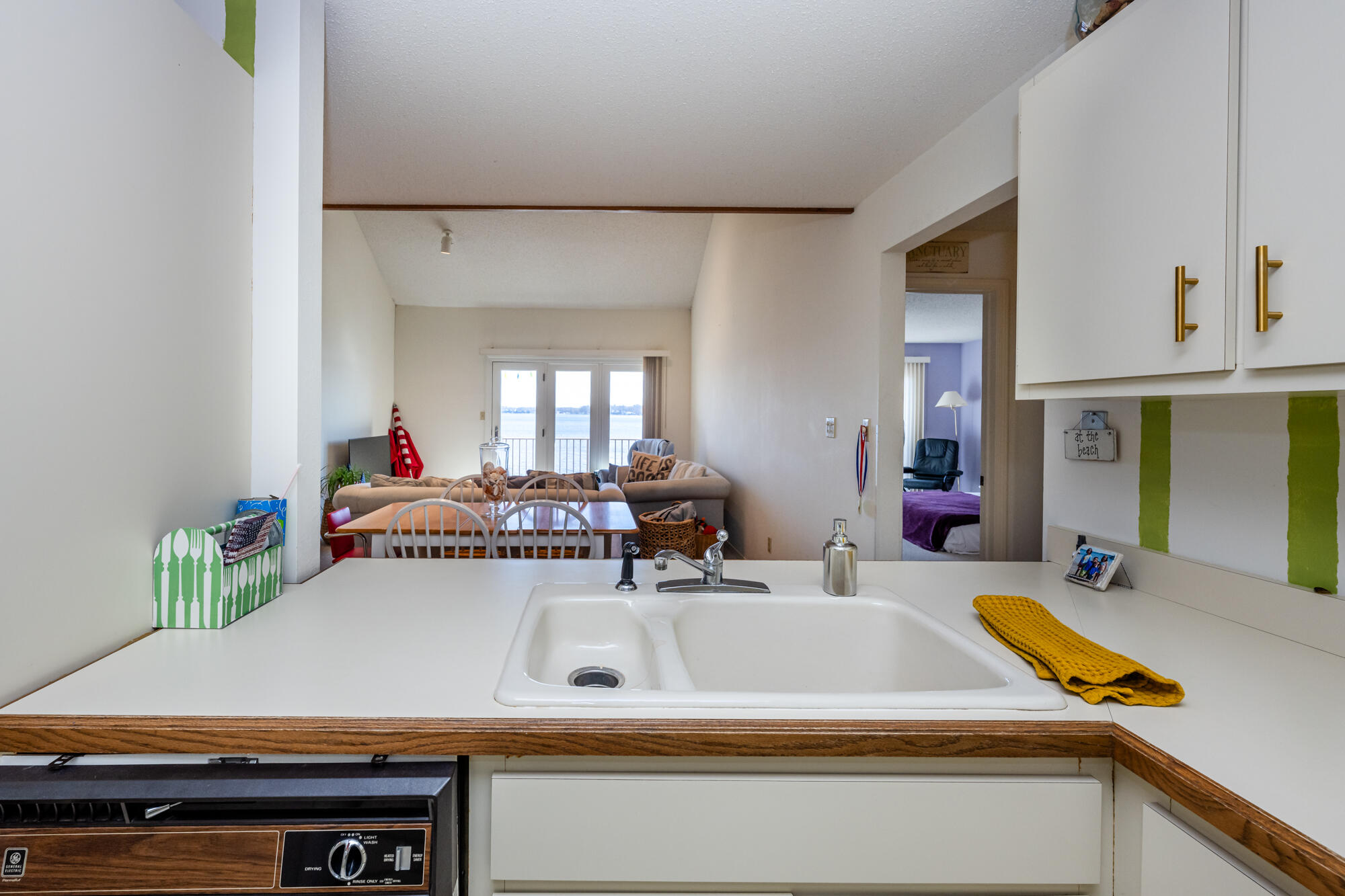 5251 Paw Paw Lake Road, Unit 16 Coloma, MI 49038 - Photo 10 of 39 Paw Paw Lake 16-107