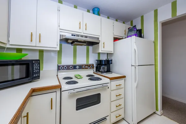 $575,000 | 5251 Paw Paw Lake Road, Unit 16, Coloma, MI 49038