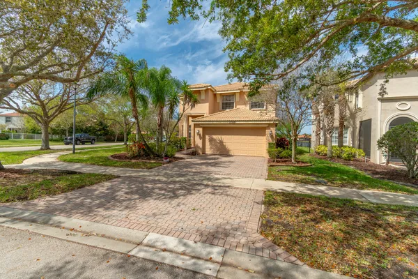 $424,900 | 11769 Southwest Bennington Circle, Port St. Lucie, FL 34987