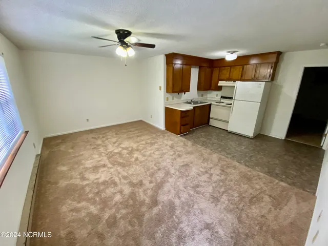 $650 | 2609 MacGregor Downs Road, Unit 14, Greenville, NC 27834