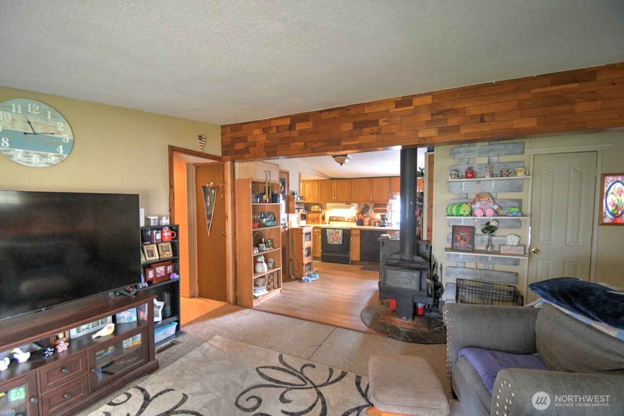 17340 Sargent Road Southwest, Unit 15 Rochester, WA 98579 - Photo 4 of 21