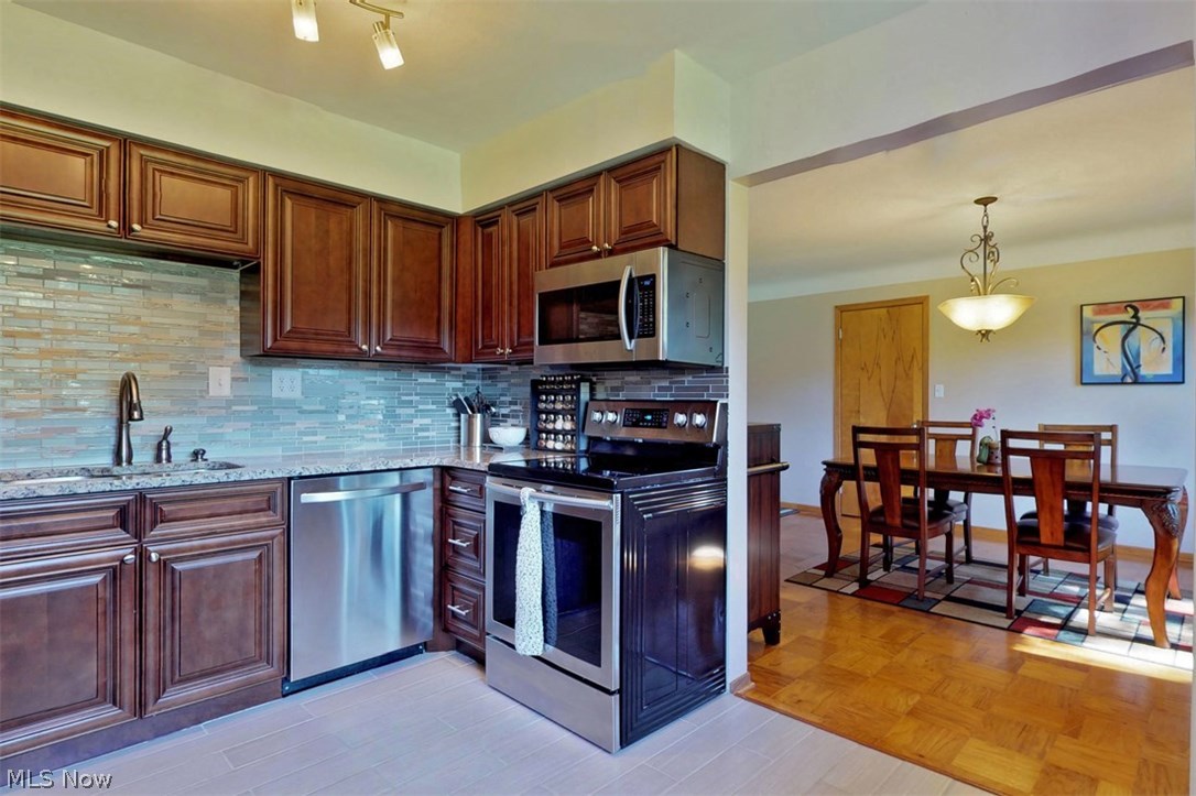 17950 Egbert Road Walton Hills, OH 44146 - Photo 16 of 35