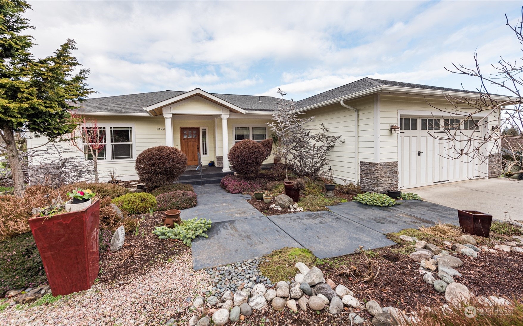 1203 Rook Drive Port Angeles, WA 98362 - Photo 1 of 38 Gallery Image 1