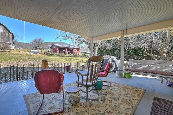 204 George Bowers Road Elizabethton, TN 37643 - Photo 11 of 26