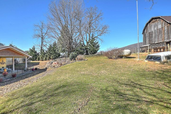 204 George Bowers Road Elizabethton, TN 37643 - Photo 14 of 26