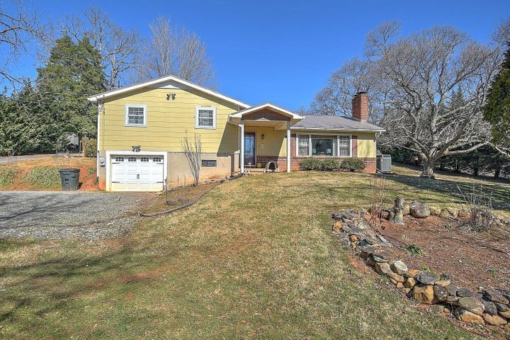 204 George Bowers Road Elizabethton, TN 37643 - Photo 4 of 26