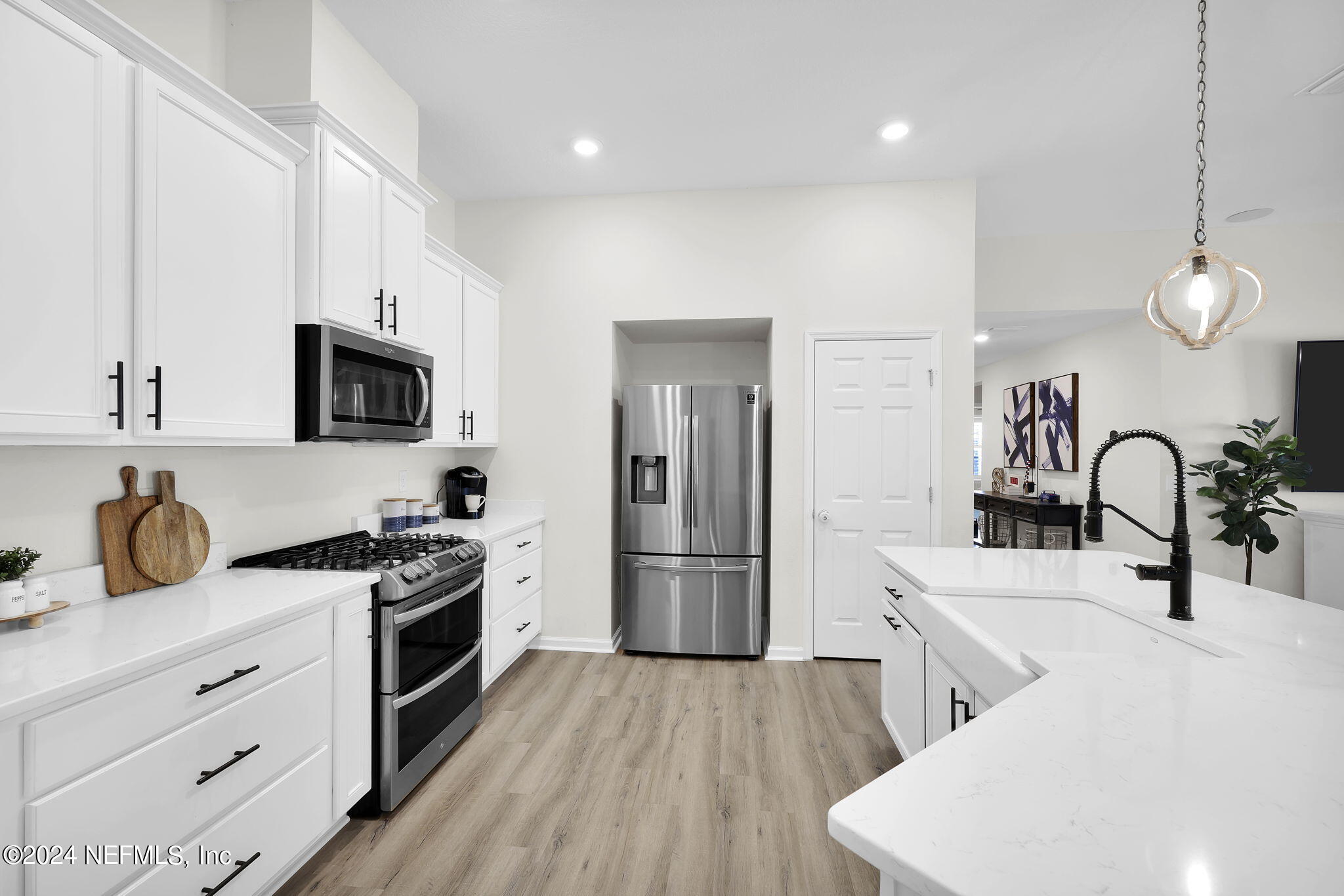 588 Flach Drive St. Johns, FL 32259 - Photo 13 of 43 Kitchen