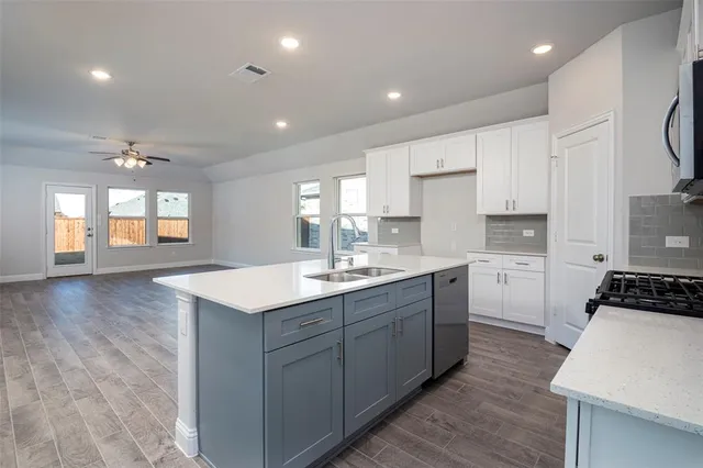 $2,295 | 729 Rusty Spurs Place, Weston, TX 75009