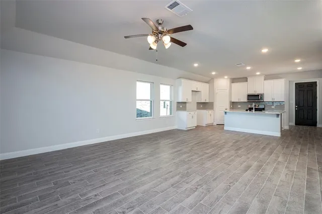 $2,295 | 729 Rusty Spurs Place, Weston, TX 75009