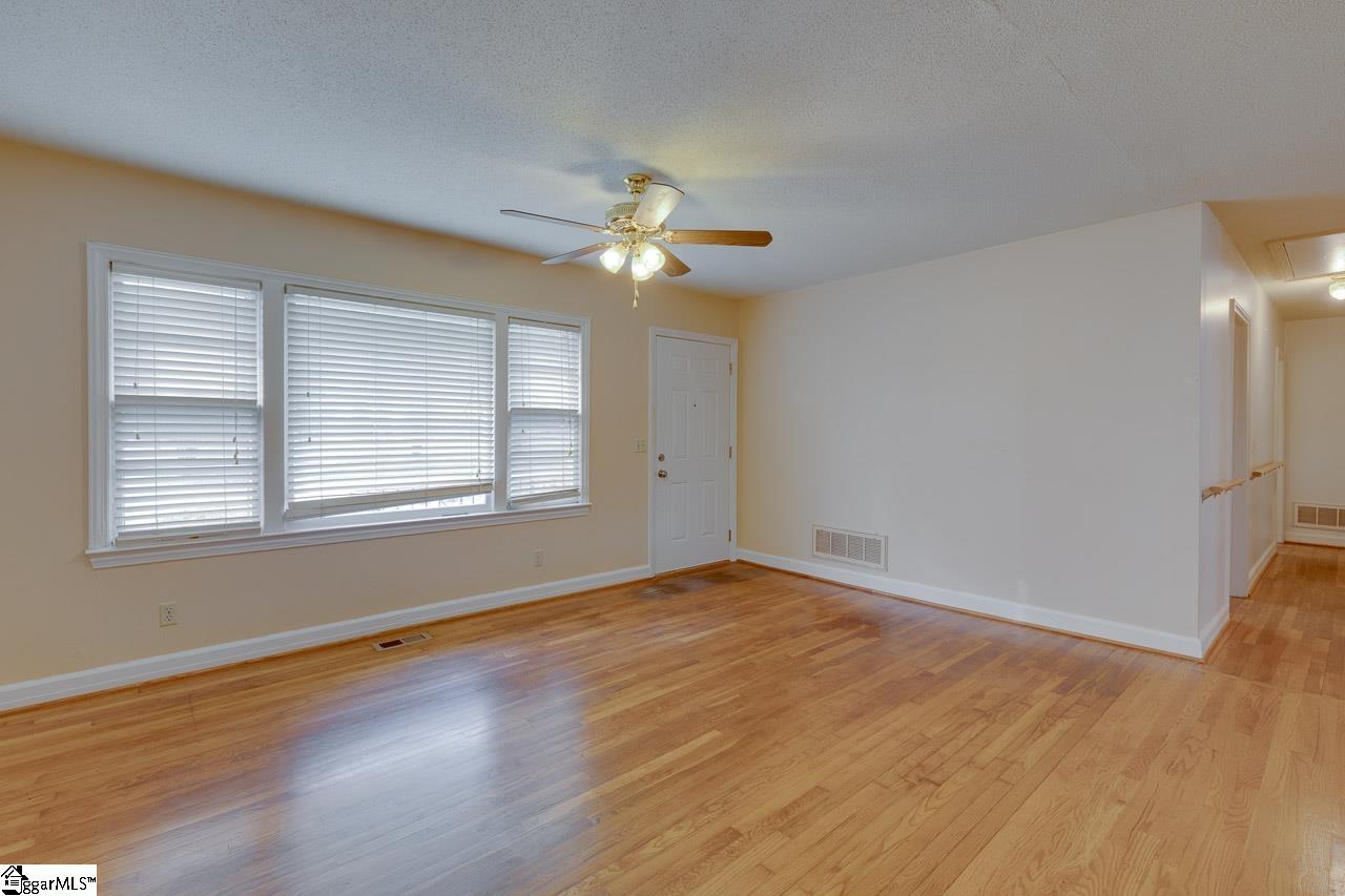405 Old Grove Road Piedmont, SC 29673 - Photo 7 of 33 Gallery Image 7