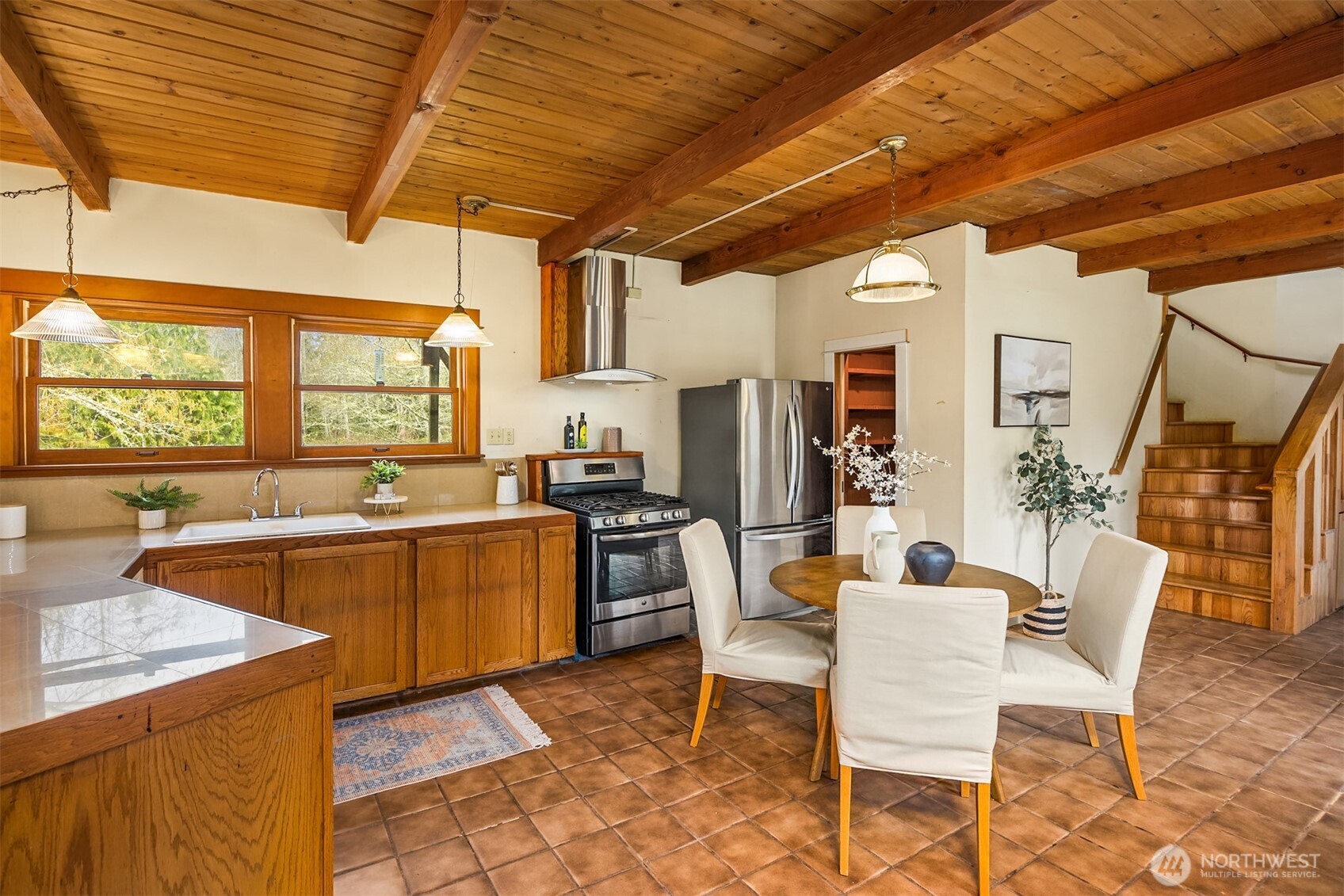 5790 Old Mill Road Northeast Bainbridge Island, WA 98110 - Photo 11 of 31