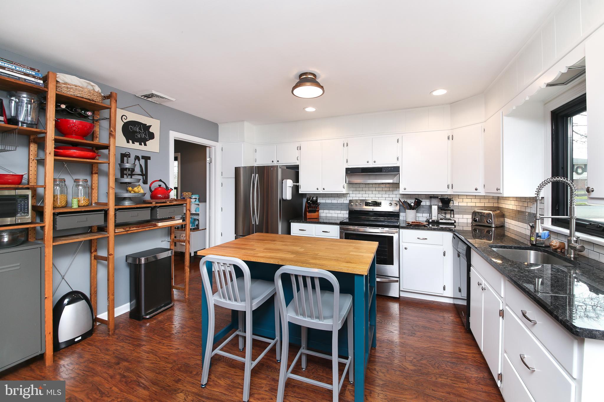 15 Crown Road Ewing, NJ 08638 - Photo 8 of 26 Kitchen