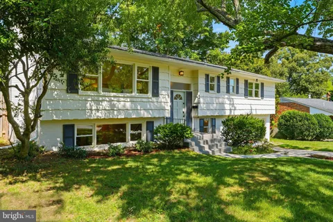 $824,900 | 8410 Bound Brook Lane, Alexandria, VA 22309