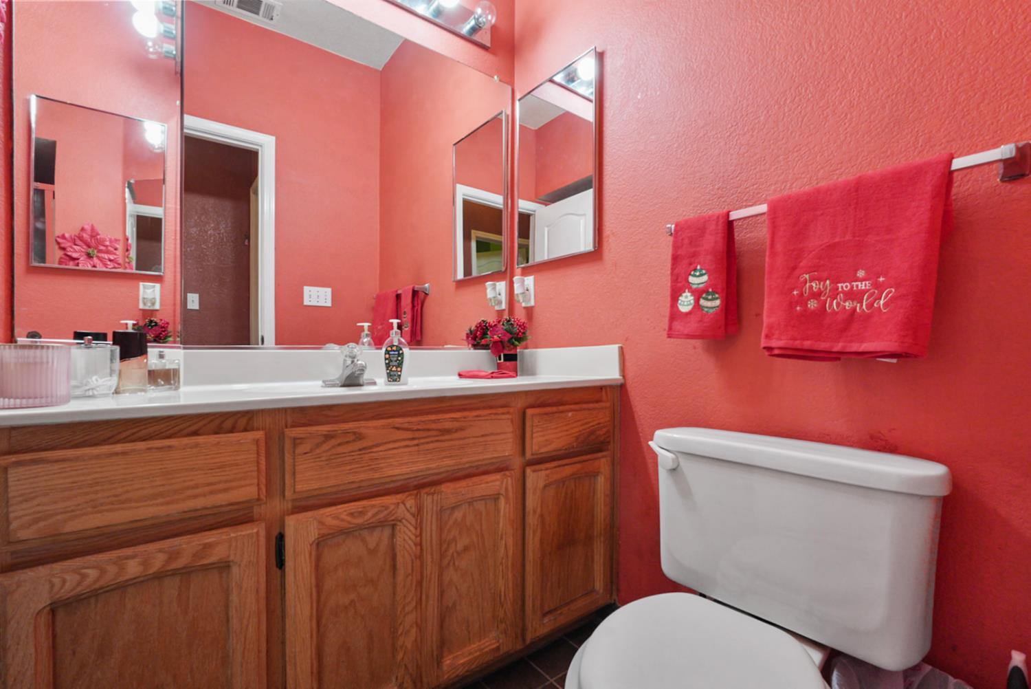 938 Zina Lane Turlock, CA 95380 - Photo 18 of 39