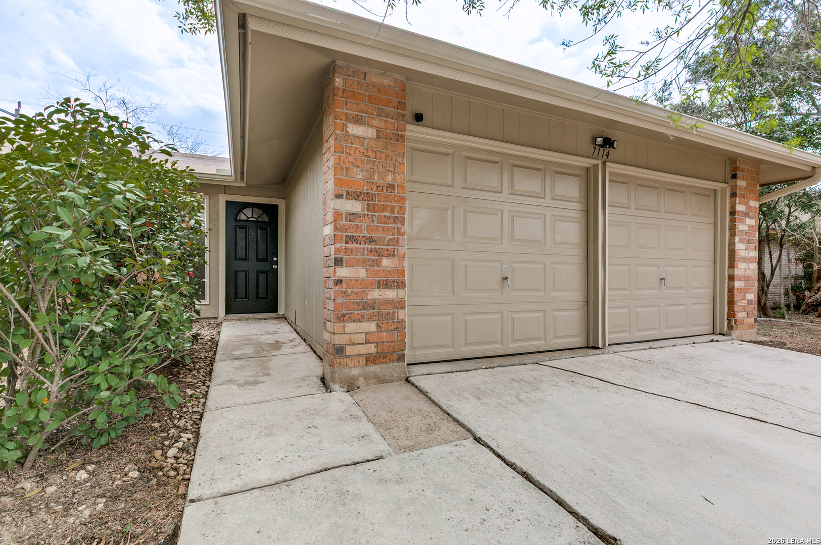 7114 Spring Morning San Antonio, TX 78249 - Photo 3 of 29