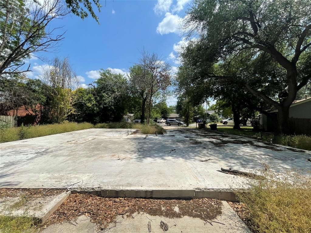 4502 Eric Circle Austin, TX 78744 - Photo 5 of 17 a view of outdoor space with trees