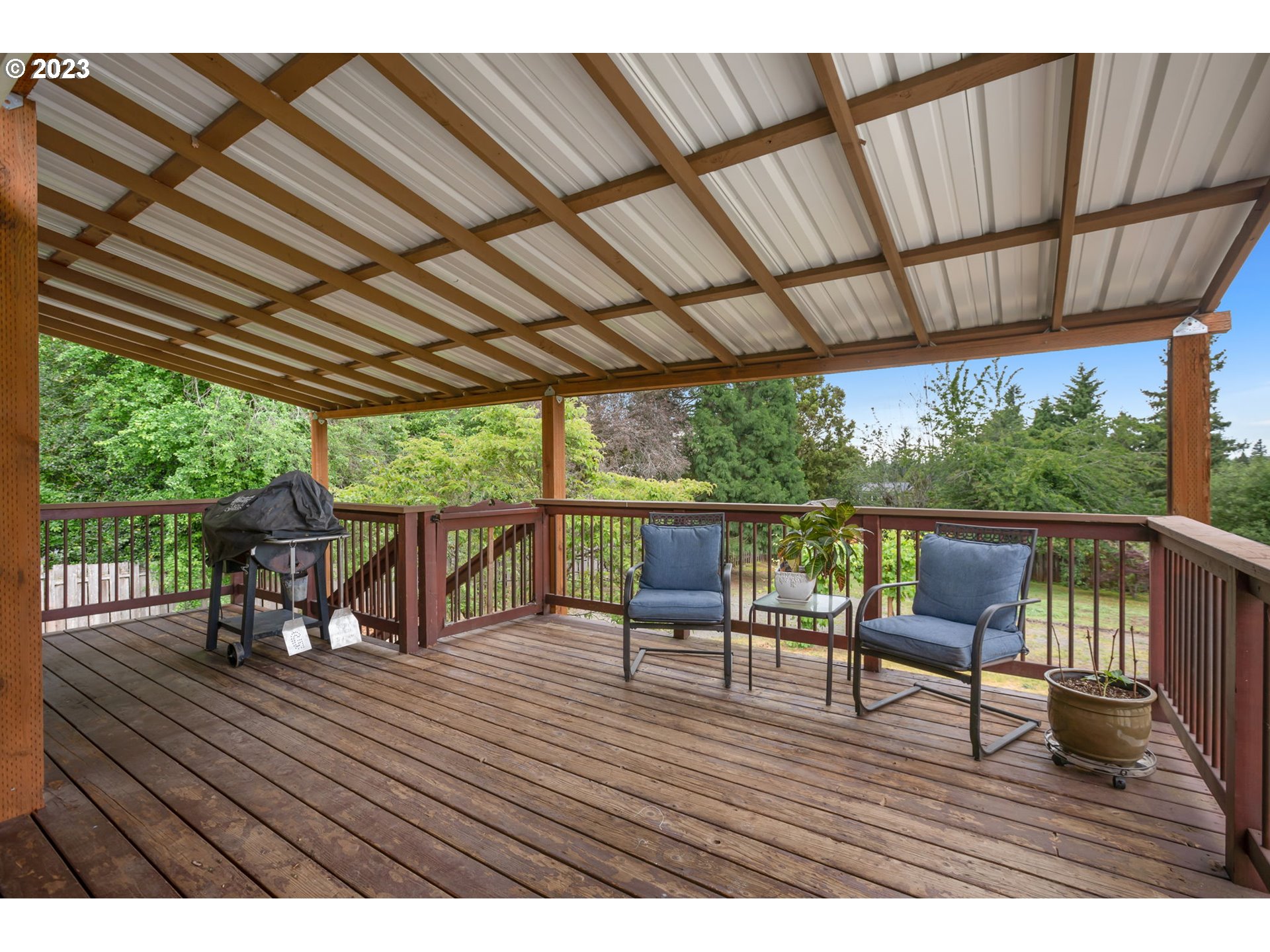 15443 South Henrici Road Oregon City, OR 97045 - Photo 28 of 38 Deck