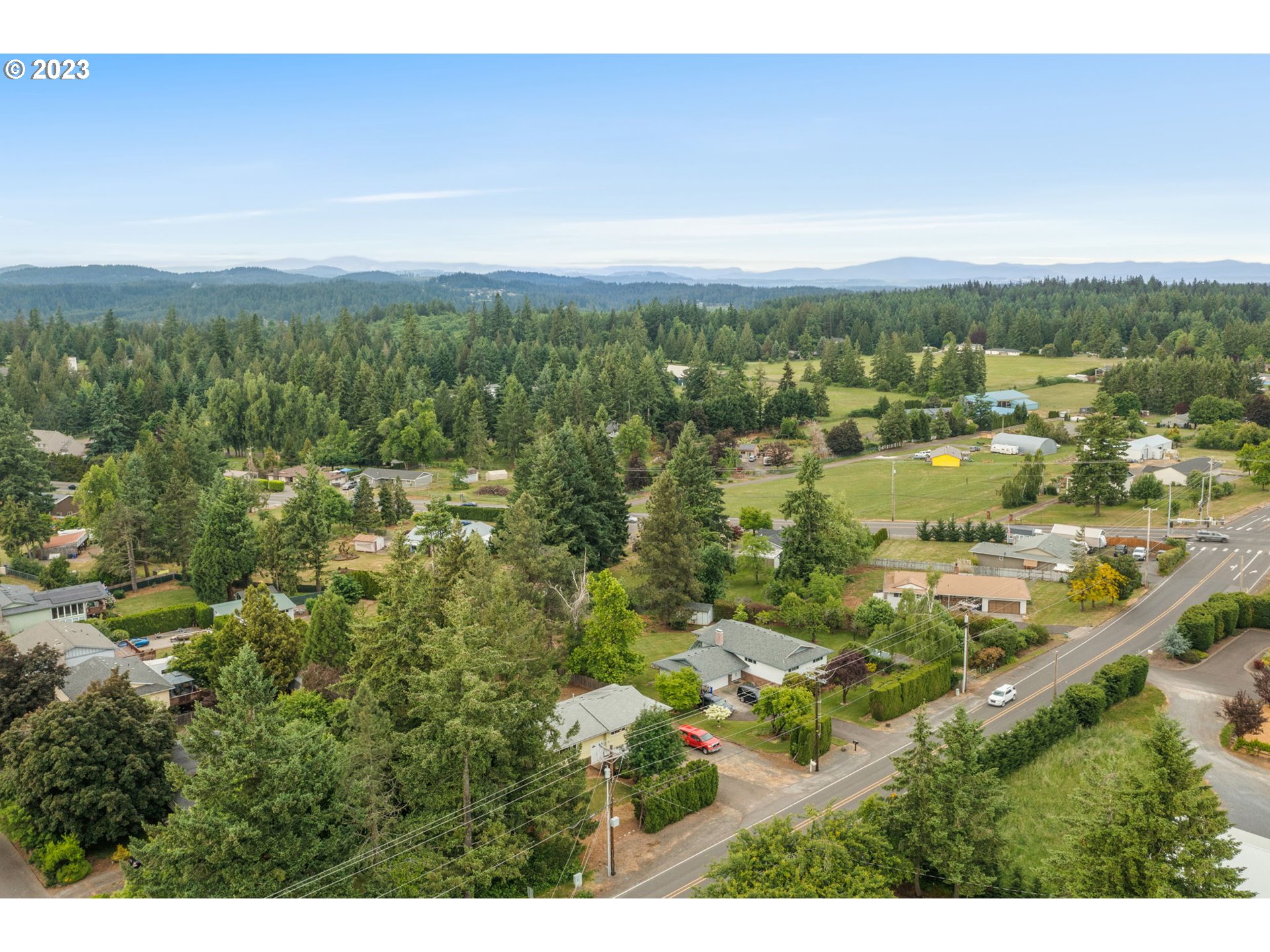 15443 South Henrici Road Oregon City, OR 97045 - Photo 35 of 38 Gallery Image 35