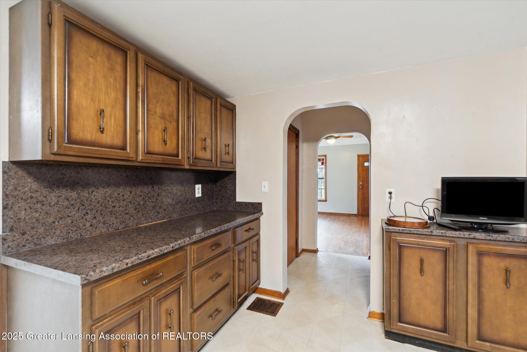 4172 North Dewitt Road St. Johns, MI 48879 - Photo 11 of 30 49-4172-N-Dewitt-Rd-St-Johns-MI-48879-Wi