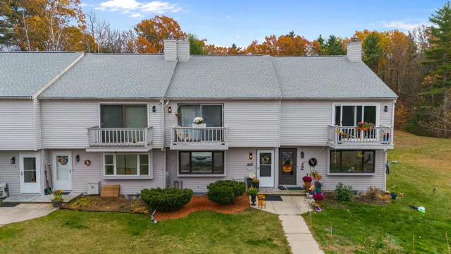 $300,000 | 69 Birch Glen Drive, Unit 2, Bennington, NH 03442