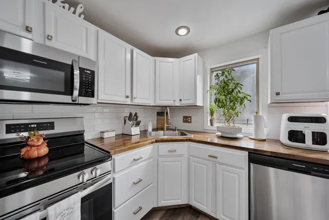 $300,000 | 69 Birch Glen Drive, Unit 2, Bennington, NH 03442