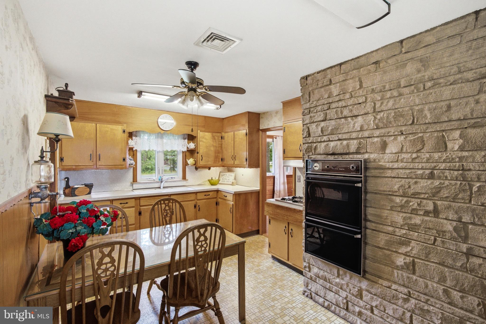 44 Burnt Hill Road Skillman, NJ 08558 - Photo 16 of 36 Kitchen