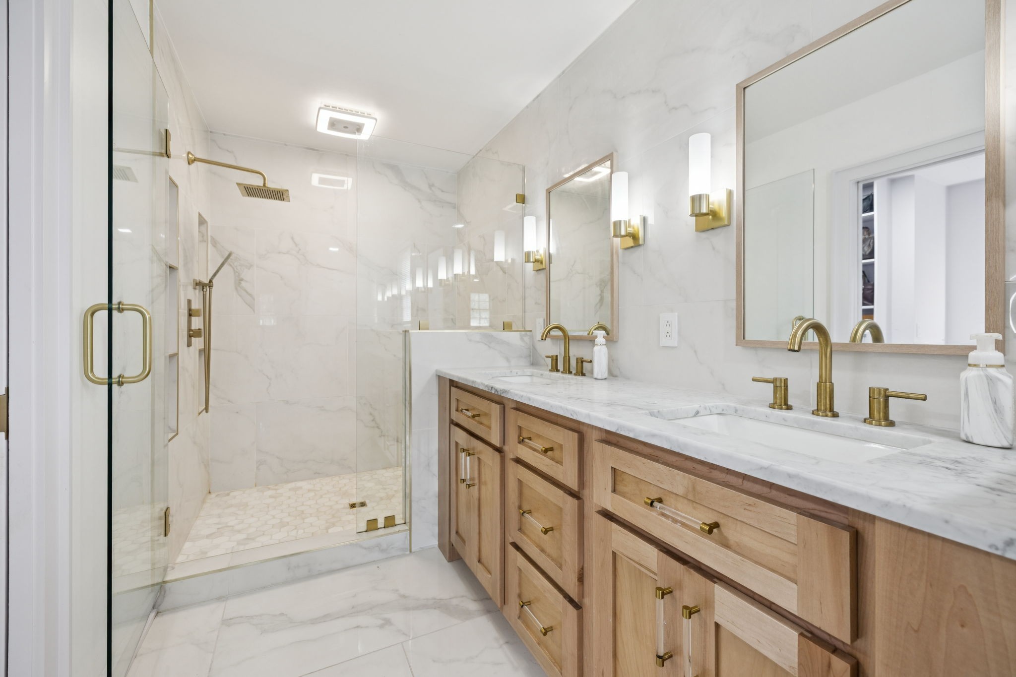 1005 Wilson Lane Pulaski, TN 38478 - Photo 31 of 71 a spacious bathroom with a granite countertop sink mirror and shower