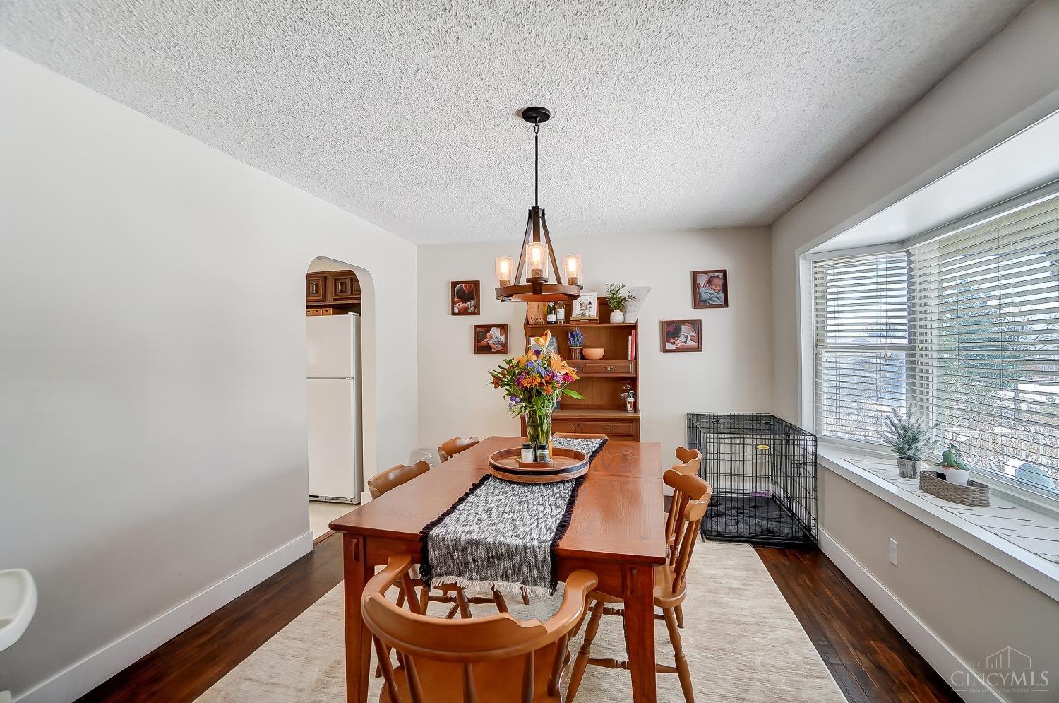5956 Snyder Road Cincinnati, OH 45247 - Photo 11 of 28 Gallery Image 11