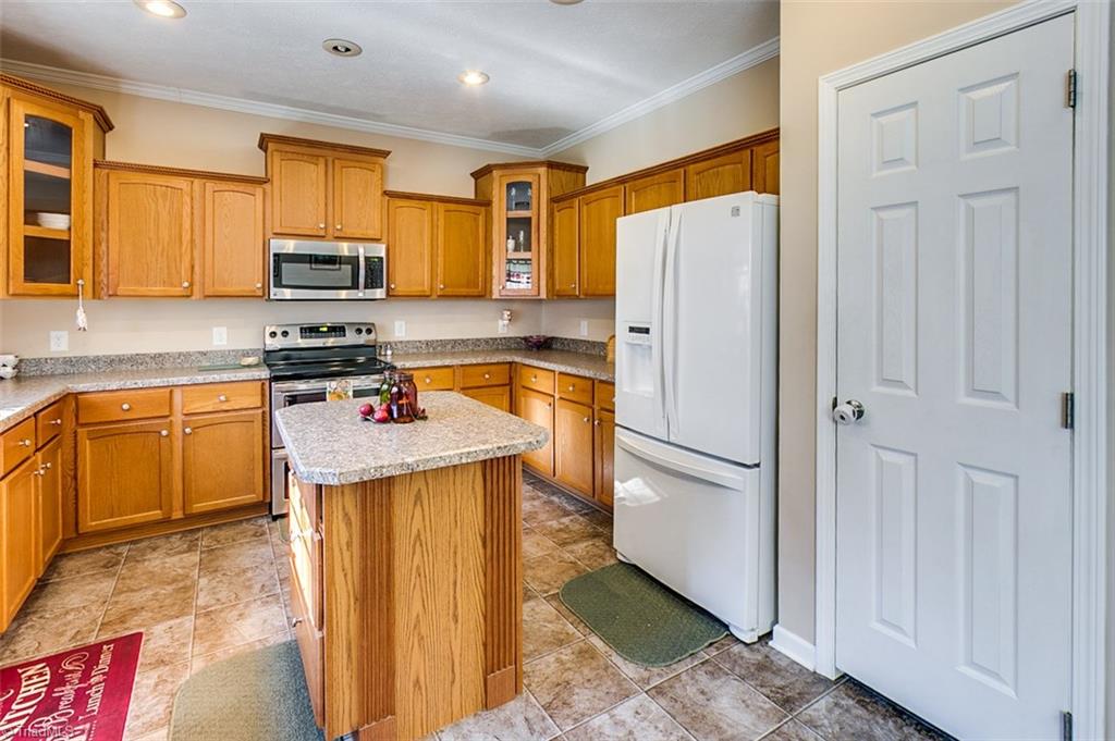 6581 Mt Lebanon Road Troy, NC 27371 - Photo 5 of 30 Gallery Image 5