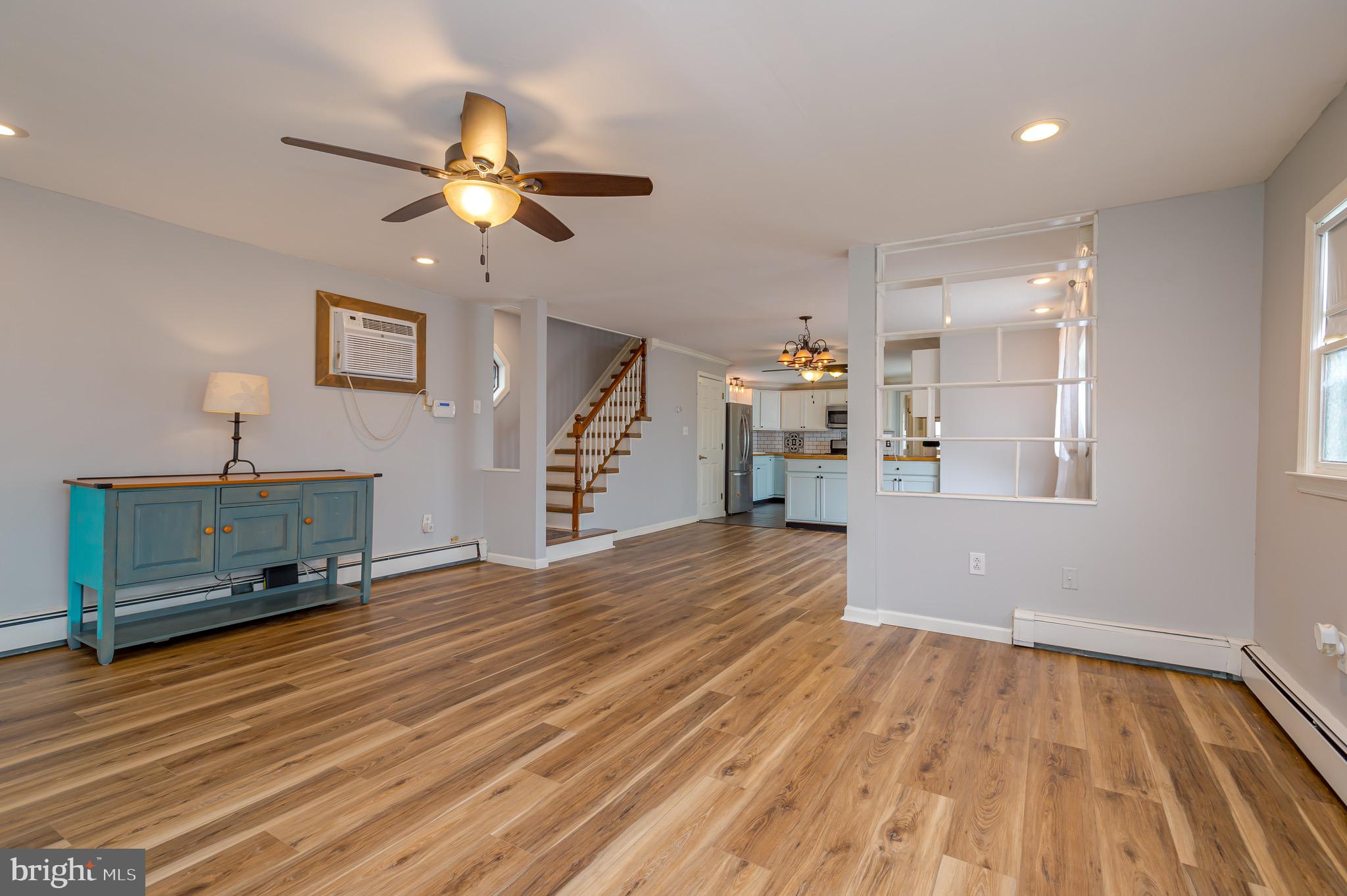 265 Lafayette Avenue Hamilton, NJ 08610 - Photo 5 of 21 Open concept Living into Dining area