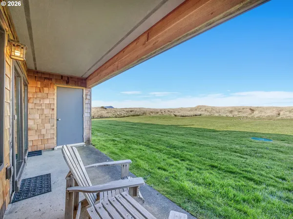 $549,000 | 856 Neacoxie Boulevard, Unit 304, Gearhart, OR 97138