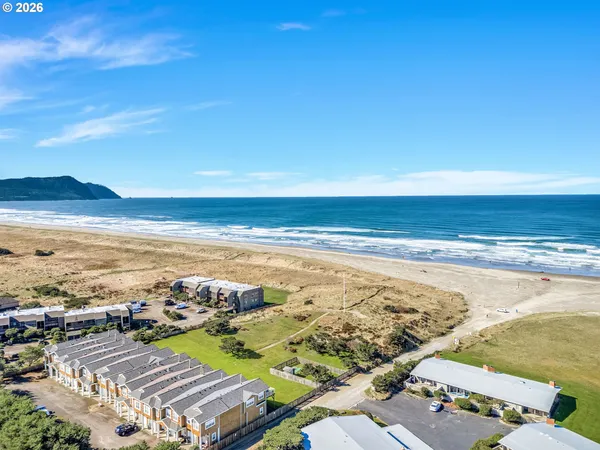 $549,000 | 856 Neacoxie Boulevard, Unit 304, Gearhart, OR 97138